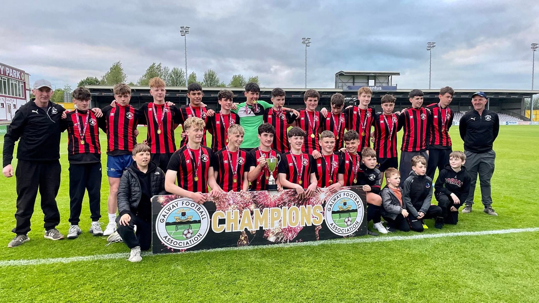 Foireann Faoi 16 — seaimpíní an Choirn i bPáirc Éamonn Deasy, 2024